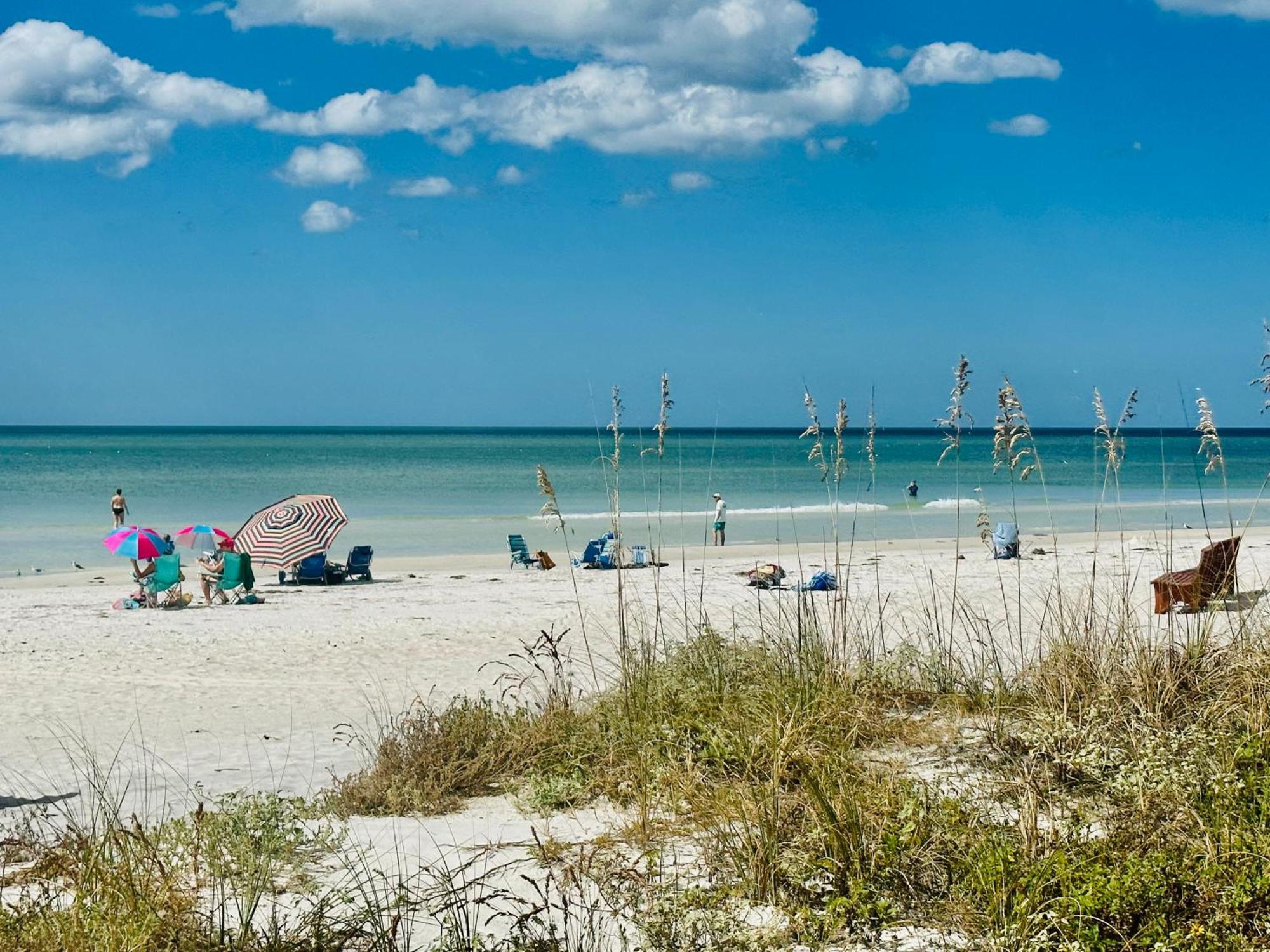 Ferienwohnung Joyce'S Beachfront #3 Clearwater Beach Exterior foto